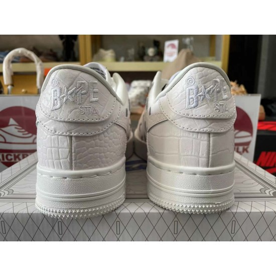 A BATHING APE BAPE STA LOW White A BATHING APE BAPE STA LOW White