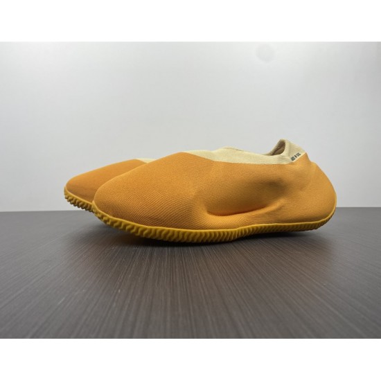 YEEZY KNIT RUNNER 'SULFUR' GW5353 YEEZY KNIT RUNNER 'SULFUR' GW5353