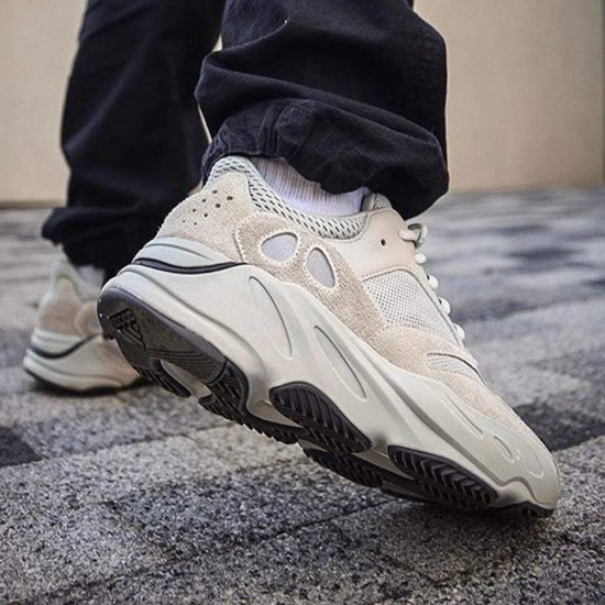 Adidas Yeezy Boost 700 Salt EG7487 Adidas Yeezy Boost 700 Salt EG7487