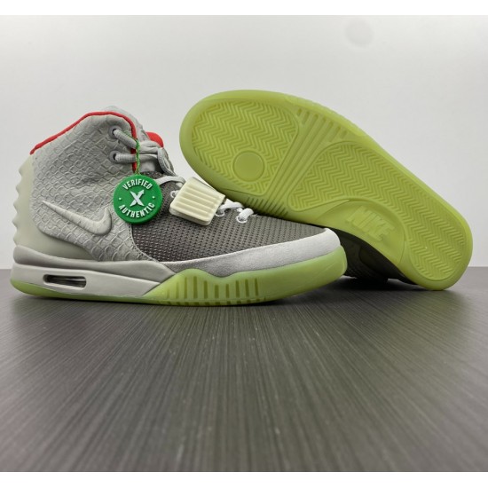 AIR YEEZY 2 NRG 'PURE PLATINUM' 508214-010