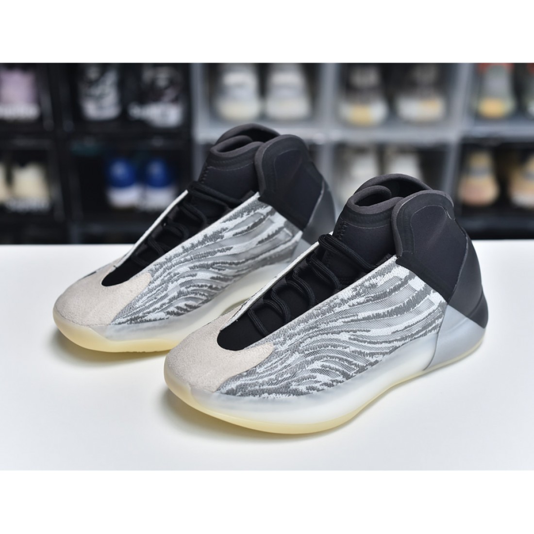 yeezy basketball quantum