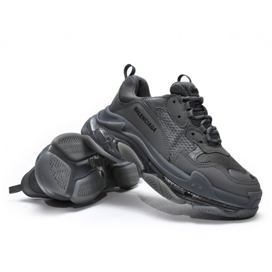 Balenciaga Triple S Charcoal Clearsole air cushion Balenciaga Triple S Charcoal Clearsole air cushion