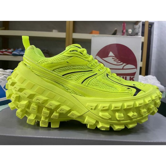 Balenciaga Defender Rubber FLUO YELLOW BLACK 685613W2RAB7510 Balenciaga Defender Rubber FLUO YELLOW BLACK 685613W2RAB7510