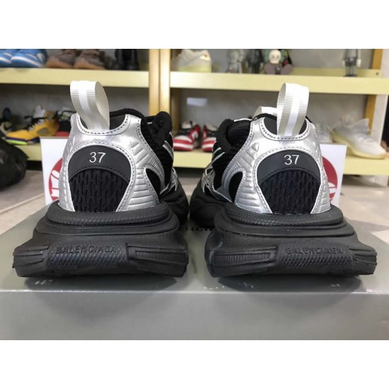 Balenciaga Runner Sneaker Black Silver 734733 W3RB5 0218 Balenciaga Runner Sneaker Black Silver 734733 W3RB5 0218