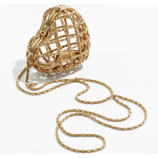 CHANEL HEART MINAUDIERE SMALL BAG CHANEL HEART MINAUDIERE SMALL BAG