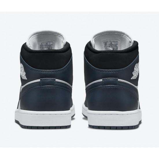 AIR JORDAN 1 MID 'ARMORY NAVY' 554724-411 AIR JORDAN 1 MID 'ARMORY NAVY' 554724-411