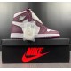 AIR JORDAN 1 RETRO HIGH OG 'BORDEAUX' 555088-611