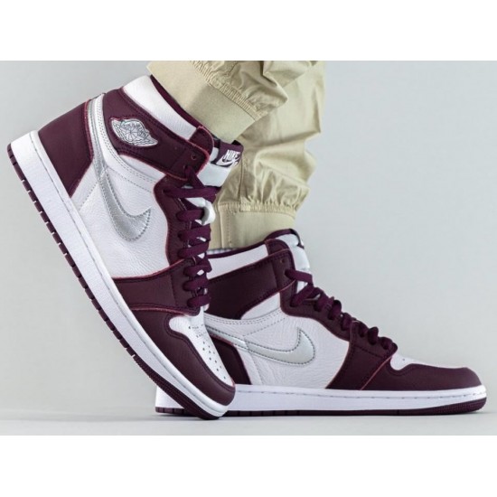 AIR JORDAN 1 RETRO HIGH OG 'BORDEAUX' 555088-611