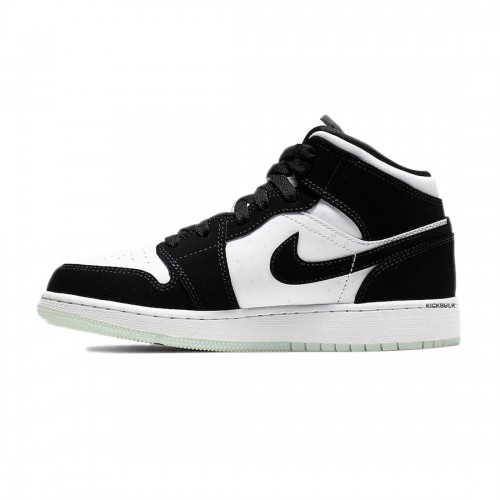 AIR JORDAN 1 MID SE GS 'GLOW IN THE DARK PANDA' BQ6931-103