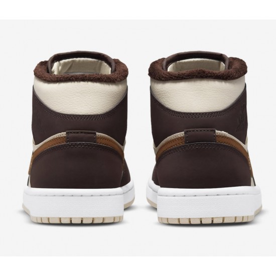 Air Jordan 1 Mid Brown Fleece 2022 DO6699-200 Air Jordan 1 Mid Brown Fleece 2022 DO6699-200