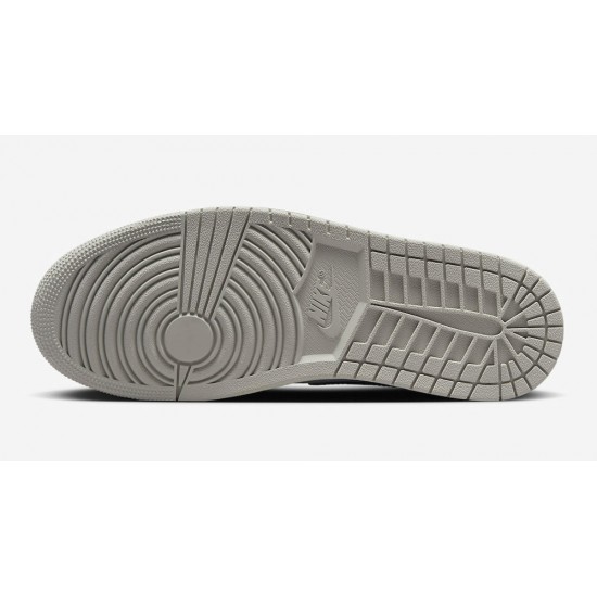 AIR JORDAN 1 RETRO HIGH OG 'WHITE CEMENT' 2023 DZ5485-052 AIR JORDAN 1 RETRO HIGH OG 'WHITE CEMENT' 2023 DZ5485-052
