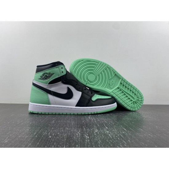 AIR JORDAN 1 RETRO HIGH OG 'GREEN GLOW' 2024 DZ5485-130 AIR JORDAN 1 RETRO HIGH OG 'GREEN GLOW' 2024 DZ5485-130