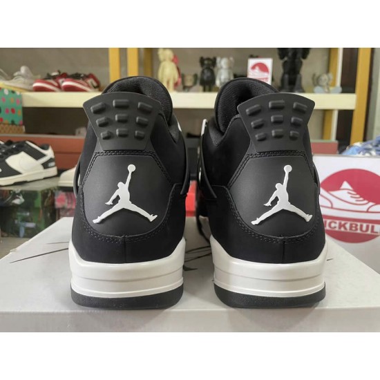 AIR JORDAN 4 RETRO 'WHITE THUNDER' 2024 FQ8138-001 AIR JORDAN 4 RETRO 'WHITE THUNDER' 2024 FQ8138-001