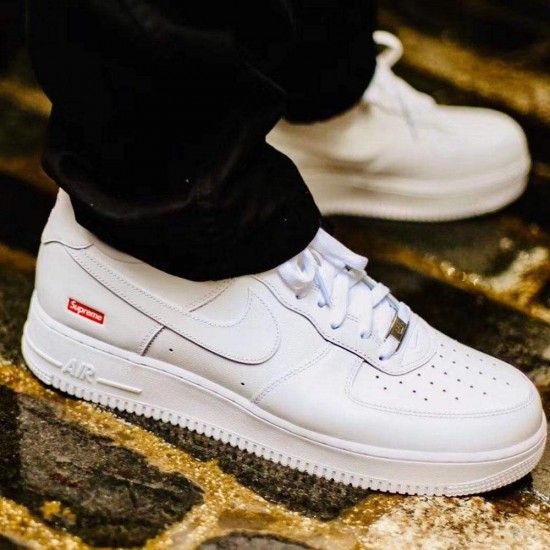 Nike Air Force 1 Low Supreme Box Logo