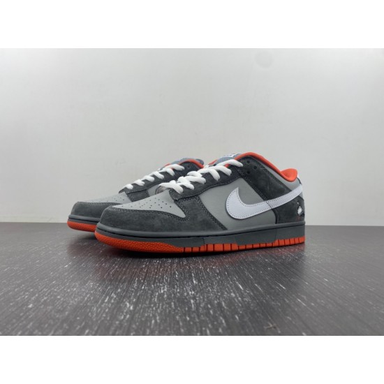 JEFF STAPLE X DUNK LOW PRO SB 'PIGEON' 2005 304292-011 JEFF STAPLE X DUNK LOW PRO SB 'PIGEON' 2005 304292-011