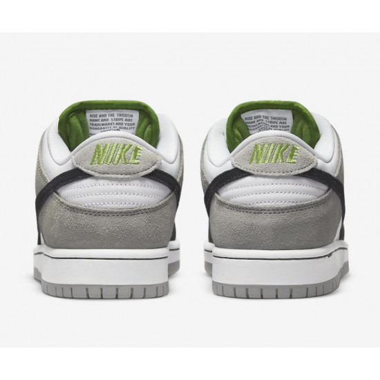 NIKE DUNK LOW SB 'CHLOROPHYLL' BQ6817-011 NIKE DUNK LOW SB 'CHLOROPHYLL' BQ6817-011