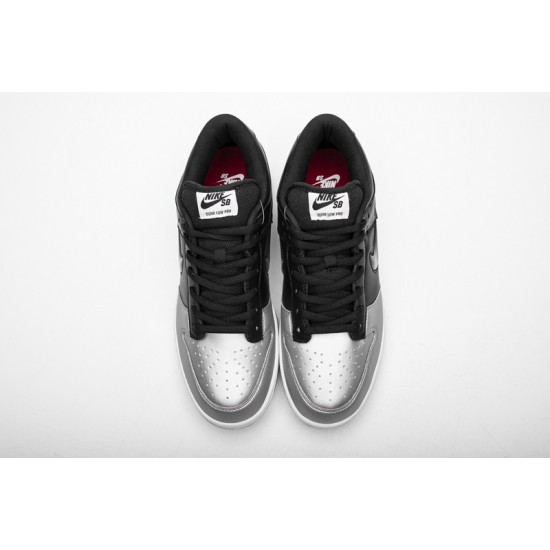 Supreme X Nike Dunk SB Low OG Metallic Silver CK3480-001 Supreme X Nike Dunk SB Low OG Metallic Silver CK3480-001
