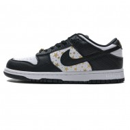 Supreme x Nike SB Dunk Low 'Black Stars' DH3228-102