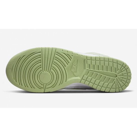 NIKE DUNK LOW SE 'FLEECE - HONEYDEW' WMNS 2022 DQ7579-300 NIKE DUNK LOW SE 'FLEECE - HONEYDEW' WMNS 2022 DQ7579-300