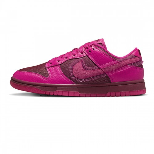 NIKE DUNK LOW 'VALENTINE'S DAY' WMNS 2022 DQ9324-600