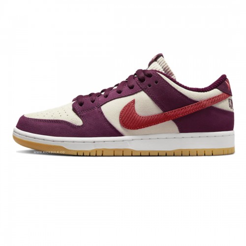 SKATE LIKE A GIRL X NIKE DUNK LOW SB 2022 DX4589-600