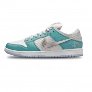 APRIL SKATEBOARD NIKE SB DUNK LOW FD2562 400 1 190x190