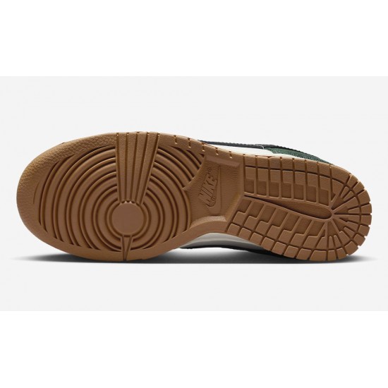 NIKE DUNK LOW 'GREEN SNAKE' WMNS FQ8893-397 NIKE DUNK LOW 'GREEN SNAKE' WMNS FQ8893-397