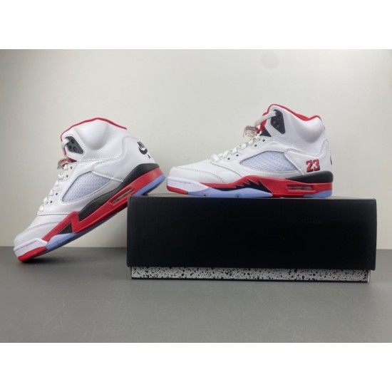 Air Jordan 5 Retro 'Fire Red' 2025 HQ7978-101 Air Jordan 5 Retro 'Fire Red' 2025 HQ7978-101