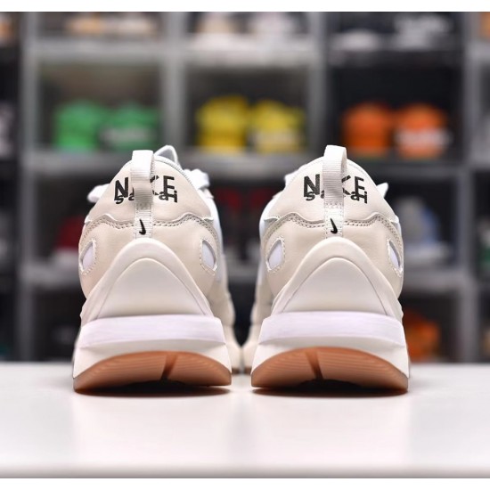 Sacai x Nike Vaporwaffle Sail DD1875-100 Sacai x Nike Vaporwaffle Sail DD1875-100