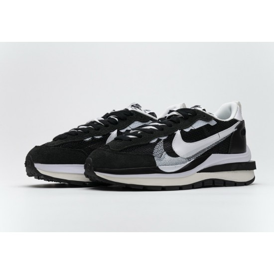 Sacai x Nike Pegasua Vaporfly Black White CI9928-001 Sacai x Nike Pegasua Vaporfly Black White CI9928-001