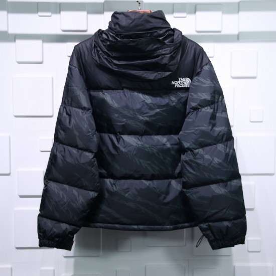 The North Face Zebra Logo Pattern down jacket The North Face Zebra Logo Pattern down jacket