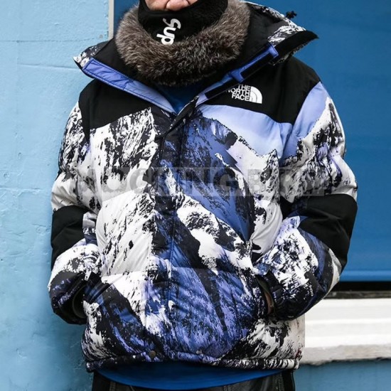 Supreme x The North Face mountain baltoro Down Jacket