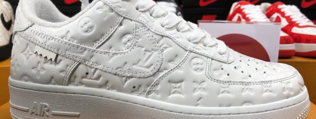 LV Louis Vuitton x Air Force 1 Trainer Sneaker white Kickbulk Sneaker Camera photos LV Louis Vuitton x Air Force 1 Trainer Sneaker white Kickbulk Sneaker Camera photos