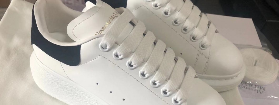 Alexander McQueen Sneaker White Black Kickbulk Sneaker Camera Photos Alexander McQueen Sneaker White Black Kickbulk Sneaker Camera Photos