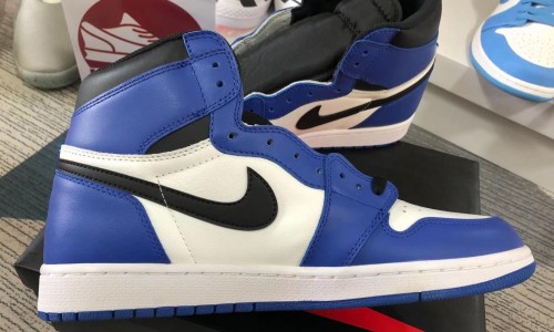 Air Jordan 1 OG High 'Game Royal' 555088-403 kickbulk sneaker camera photos