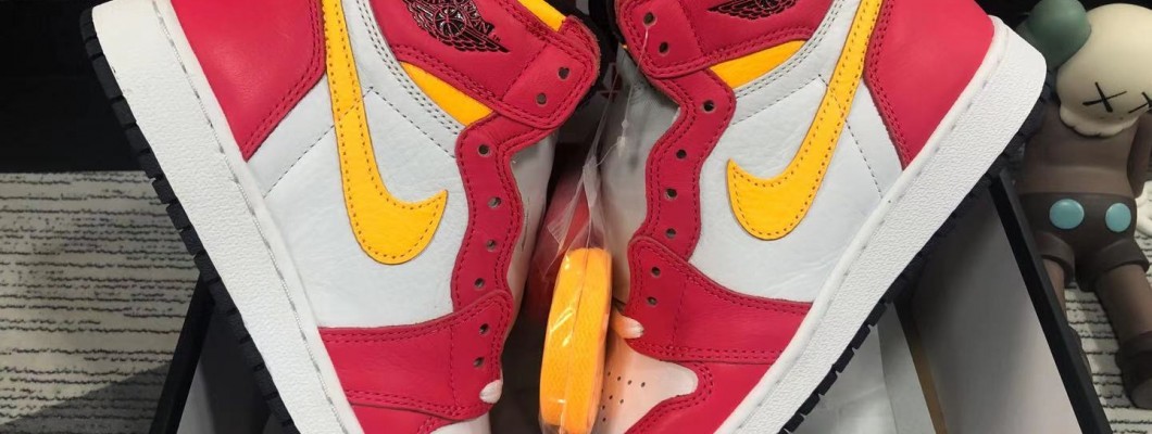 Air Jordan 1 High OG 'Light Fusion Red' 555088-603 Kickbulk sneaker camera photos Air Jordan 1 High OG 'Light Fusion Red' 555088-603 Kickbulk sneaker camera photos