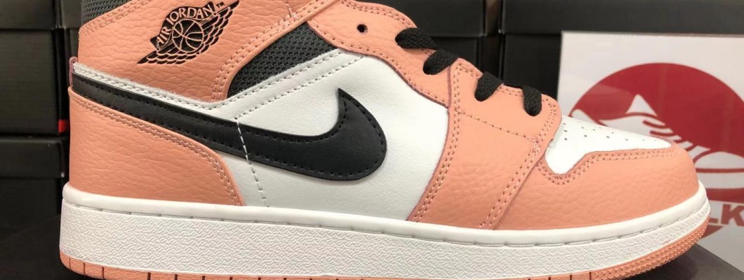 Air Jordan 1 Mid GS 'Pink Quartz' 555112-603 Kickbulk Sneaker Camera photos Air Jordan 1 Mid GS 'Pink Quartz' 555112-603 Kickbulk Sneaker Camera photos