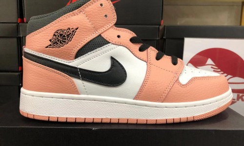 Air Jordan 1 Mid GS 'Pink Quartz' 555112-603 Kickbulk Sneaker Camera photos