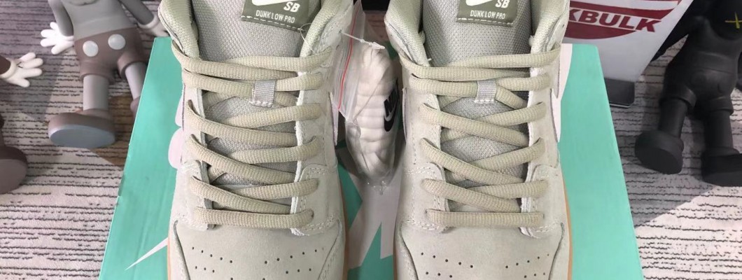 Nike SB Dunk Low Pro Horizon Green BQ6817-300 Kickbulk Sneaker Camera Photos Nike SB Dunk Low Pro Horizon Green BQ6817-300 Kickbulk Sneaker Camera Photos