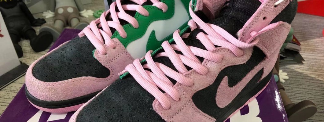 Nike SB Dunk High Pro Prm 'Invert Celtics' CU7349-001 Kickbulk Sneaker camera photos Nike SB Dunk High Pro Prm 'Invert Celtics' CU7349-001 Kickbulk Sneaker camera photos