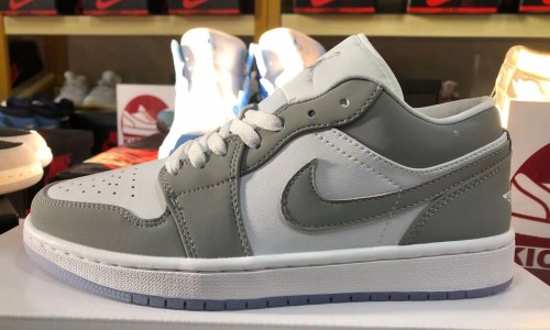 AIR JORDAN 1 LOW WMNS 'WHITE WOLF GREY' DC0774-105 Kickbulk sneaker camera photos