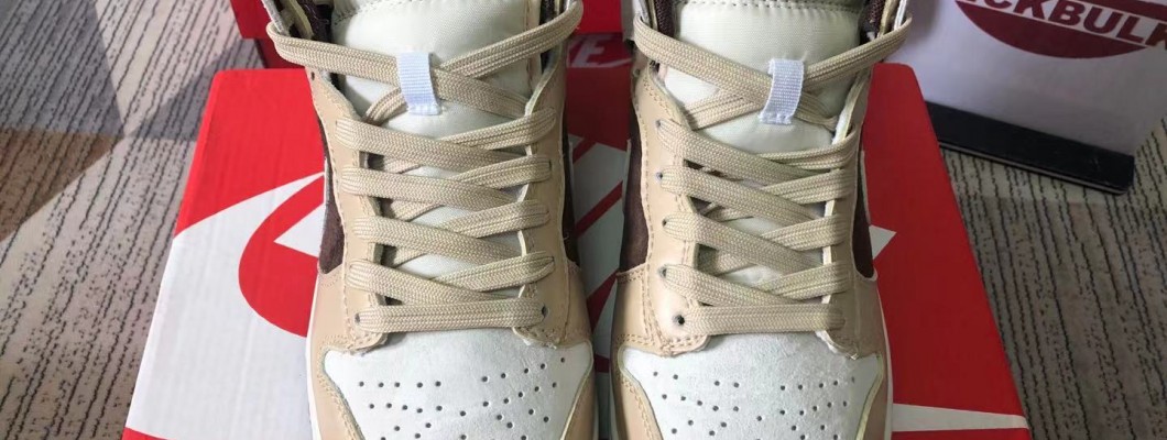NIKE DUNK HIGH 'LIGHT CHOCOLATE' DH5348-100 Kickbulk Sneaker Camera Photos NIKE DUNK HIGH 'LIGHT CHOCOLATE' DH5348-100 Kickbulk Sneaker Camera Photos