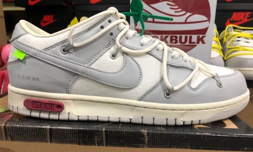 OFF-WHITE X NIKE DUNK LOW 'LOT 25 OF 50' DM1602-121 Kickbulk Sneaker Camera Photos