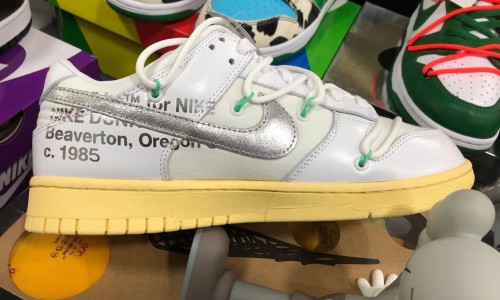 OFF-WHITE X NIKE DUNK LOW 'LOT 01 OF 50' DM1602-127 Kickbulk Sneaker Camera photos