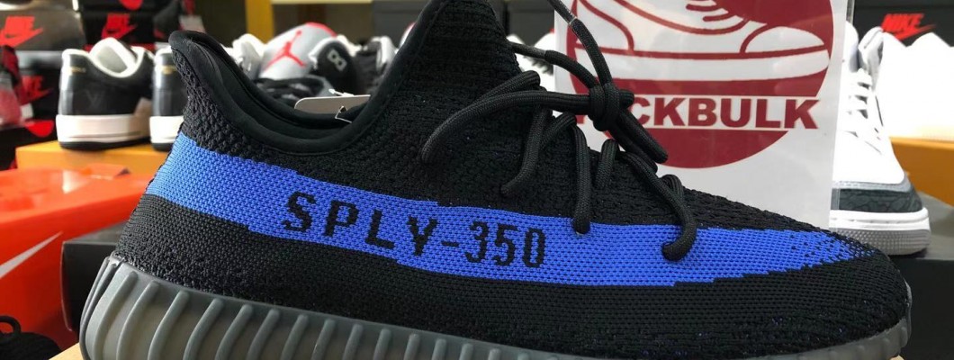 Adidas Yeezy Boost 350 V2 'Dazzling Blue' GY7164 Kickbulk Sneaker Camera photos Adidas Yeezy Boost 350 V2 'Dazzling Blue' GY7164 Kickbulk Sneaker Camera photos