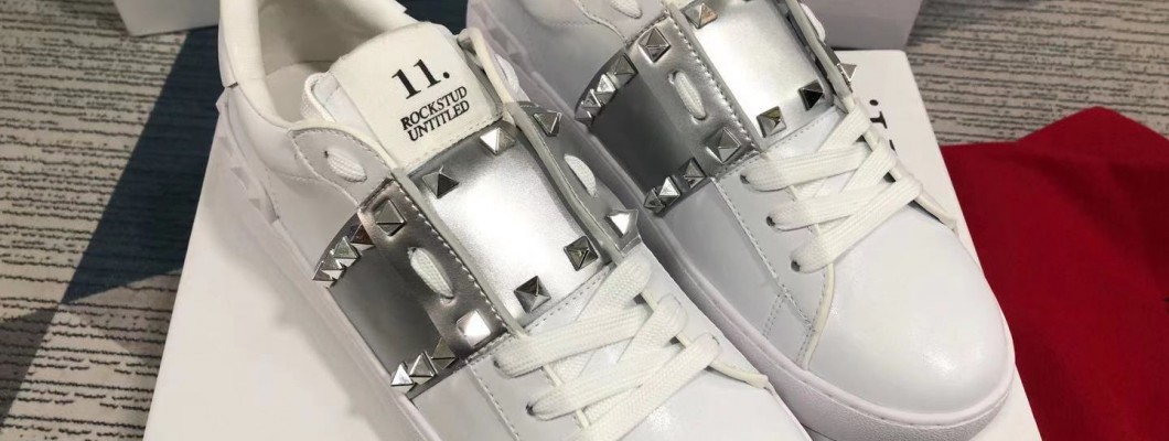 VALENTINO SNEAKER kickbulk custom made camera photos VALENTINO SNEAKER kickbulk custom made camera photos