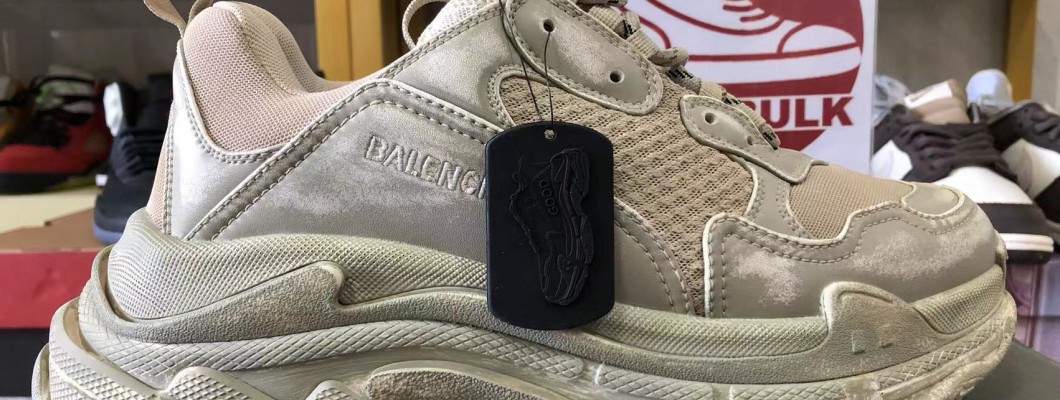 Balenciaga Triple S Beige 524039 W2FA1 9710 Kickbulk Sneaker shoes reviews Camera photos Balenciaga Triple S Beige 524039 W2FA1 9710 Kickbulk Sneaker shoes reviews Camera photos