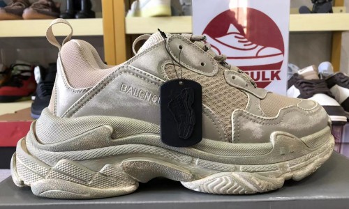 Balenciaga Triple S Beige 524039 W2FA1 9710 Kickbulk Sneaker shoes reviews Camera photos