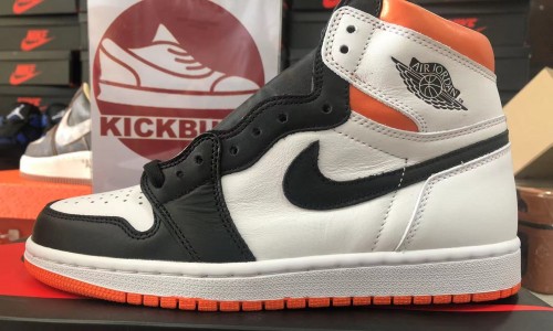 Air Jordan 1 Retro High OG Electro Orange 555088-180 Kickbulk Sneaker Camera photos