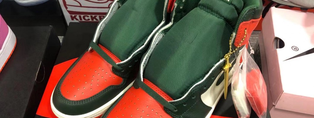 SoleFly x Nike Air Jordan 1 High OG AV3905-138 Kickbulk Sneaker Camera photos SoleFly x Nike Air Jordan 1 High OG AV3905-138 Kickbulk Sneaker Camera photos